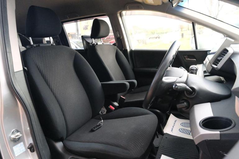 2025 Honda Freed Hybrid - 1 Owner HYBRID ELECTRIC Automatic