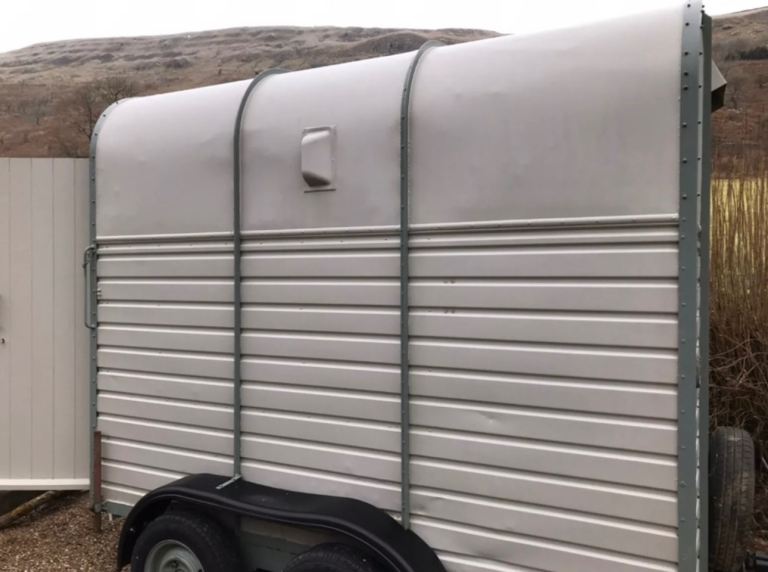 Horse box perfect for converting 