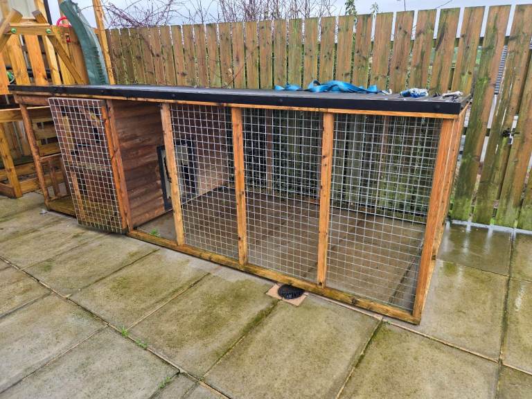 Dog pen / dog run