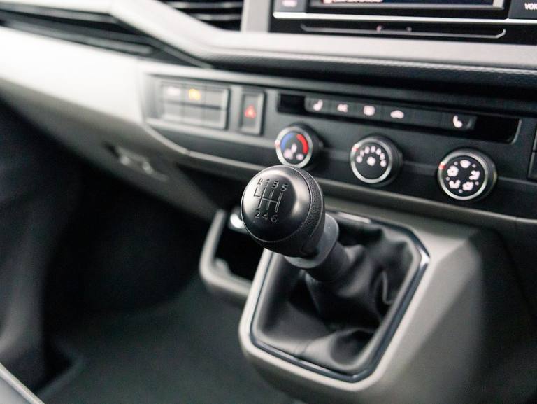 2024 Volkswagen Transporter TDI T28 Highline Panel Van Diesel Manual