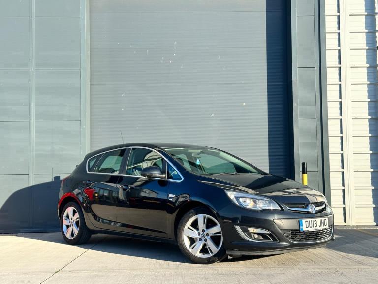 2013 Vauxhall Astra 1.6 16v SRi Euro 5 5dr HATCHBACK Petrol Manual