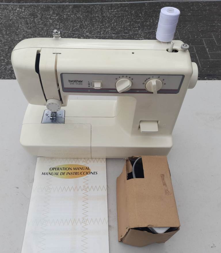Brother vx1200 zigzag sewing machine. Serviced