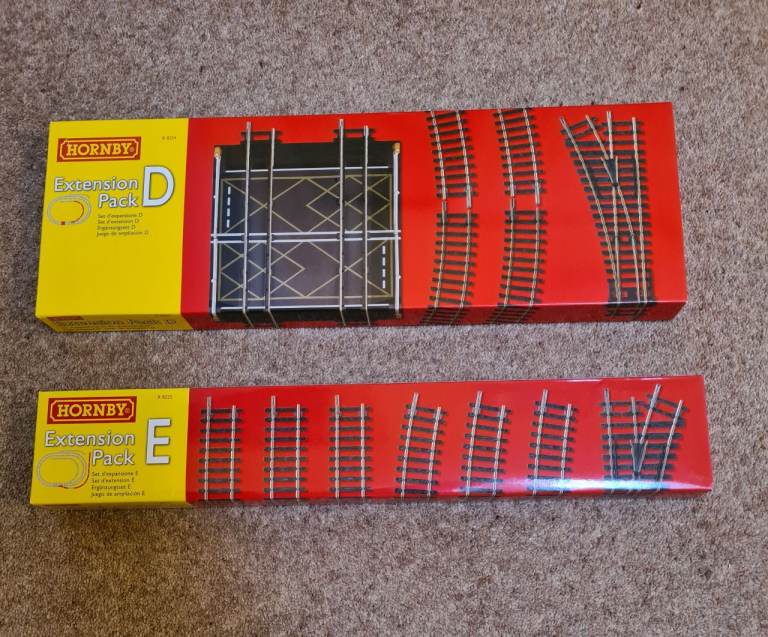 Hornby trackmat extension packs D + E 