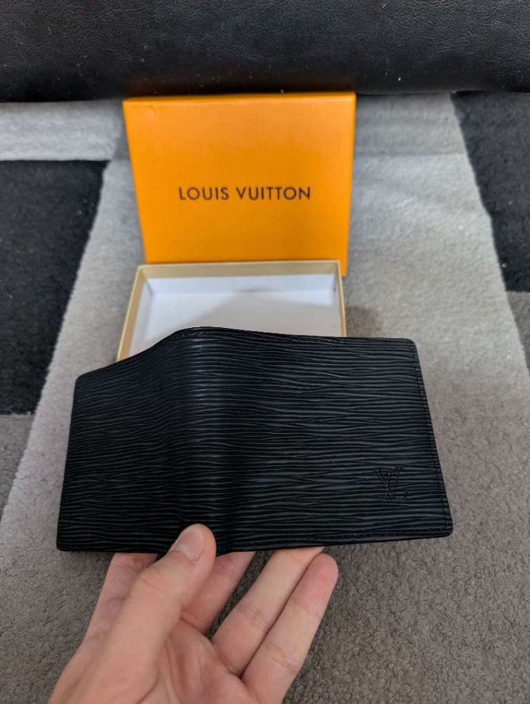 Louis Vuitton Black Leather Wallet – As Good As New