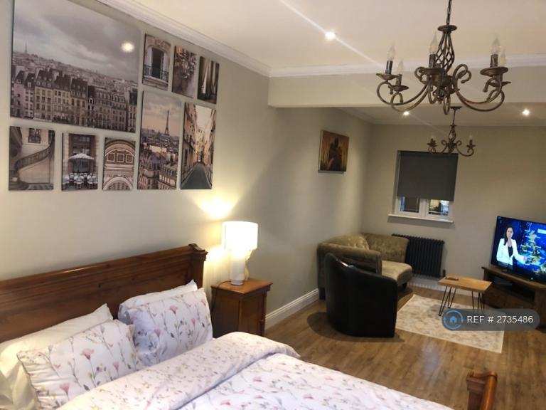 1 bedroom in Greengate St, London, E13 (#2735486)