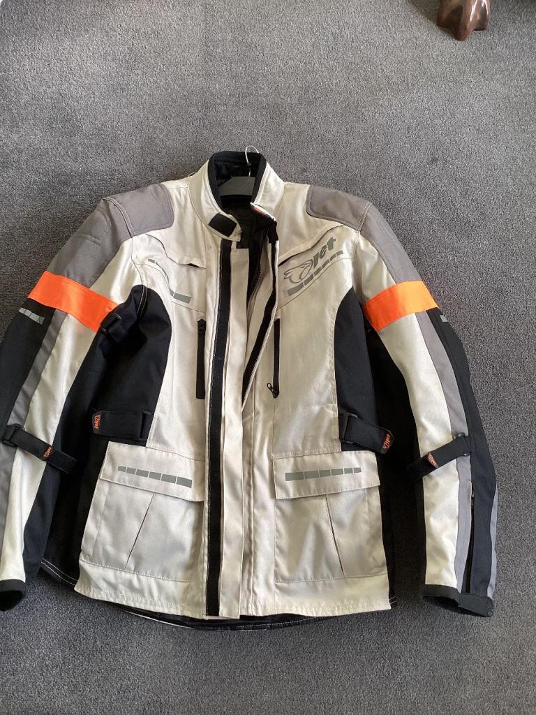 Motor cycle jacket as new size 42 chest 