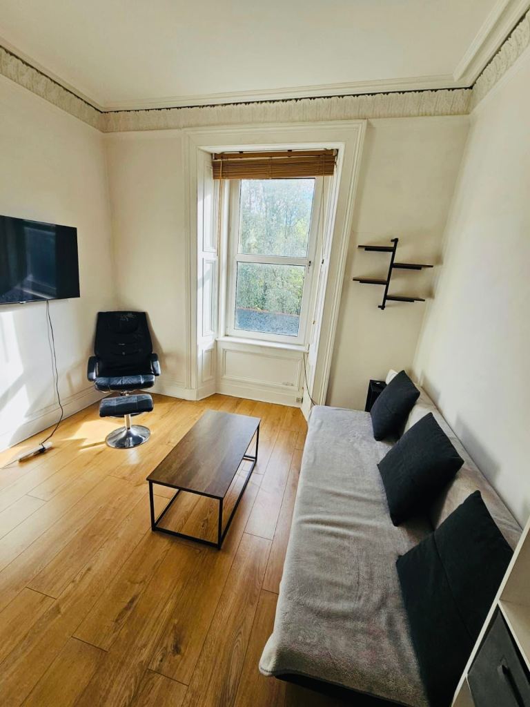 1 Bedroom Flat Including Bills £1500 PM