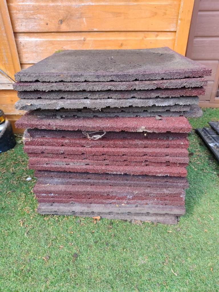 Rubber garden tiles