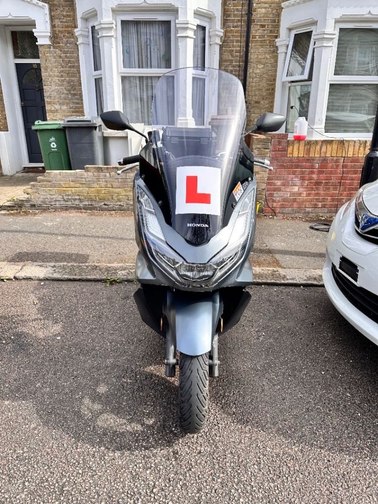 Honda, PCX, 2022, 125 (cc)