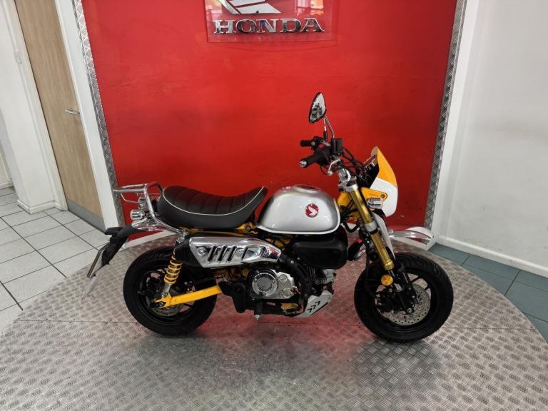 2025 '25' Honda Z125 Monkey
