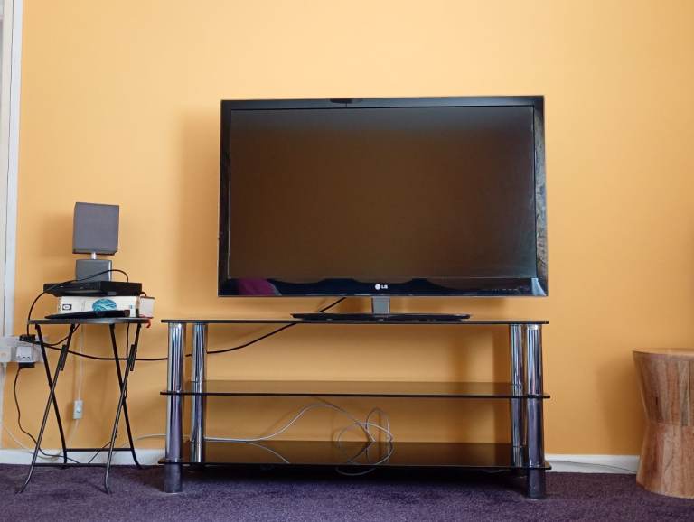 TV Unit / Stand - Black Glass