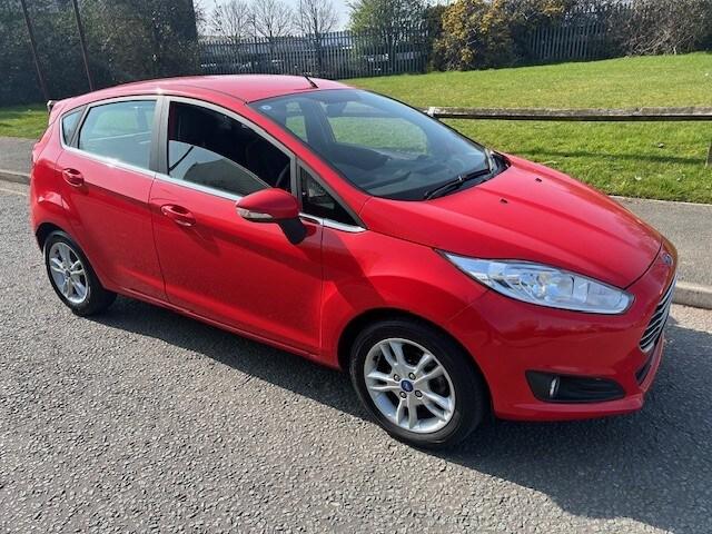 FORD FIESTA 1.25 ZETEC 2015