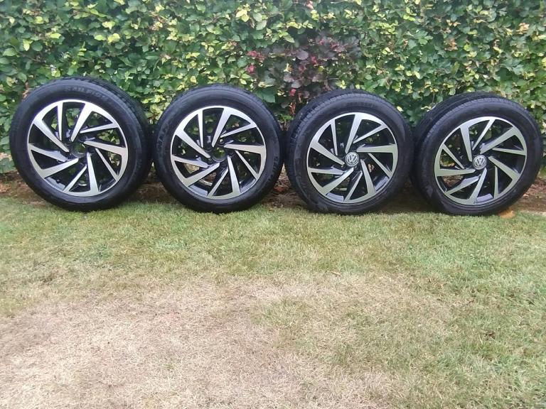 VW Golf 16” Alloy Wheels 