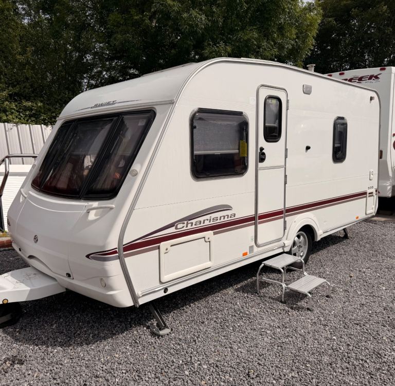 Swift caravan 4 birth fixed bed 2007