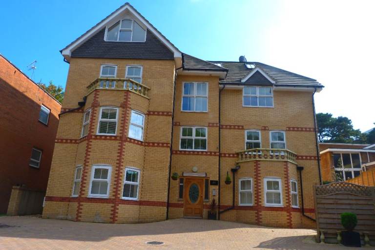 Modern proposed built ground floor two bedroom flat with two bathrooms