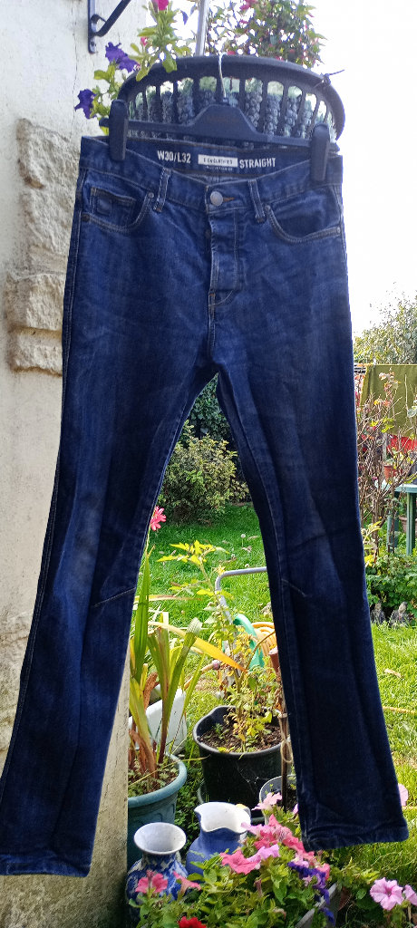 Men's jeans, W30 L32, slim straight, good condition, button fly, Denim & Co, Porthtowan or post