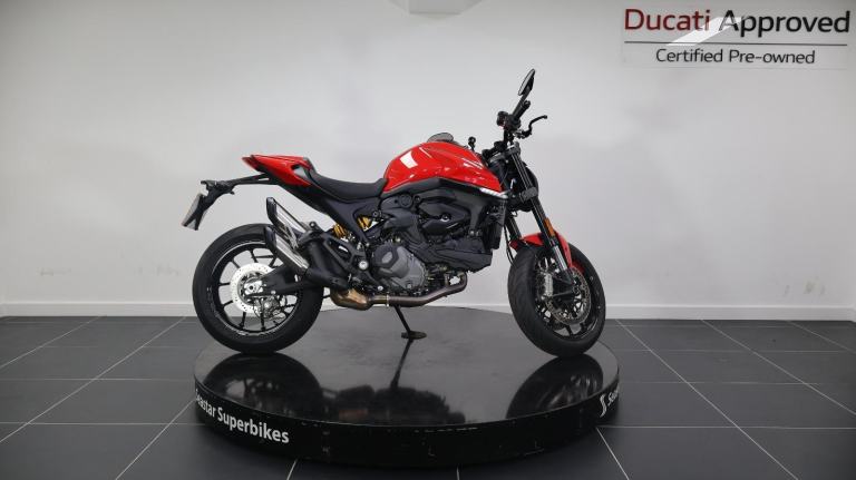 DUCATI MONSTER 937 - 2025 - 850 MILES