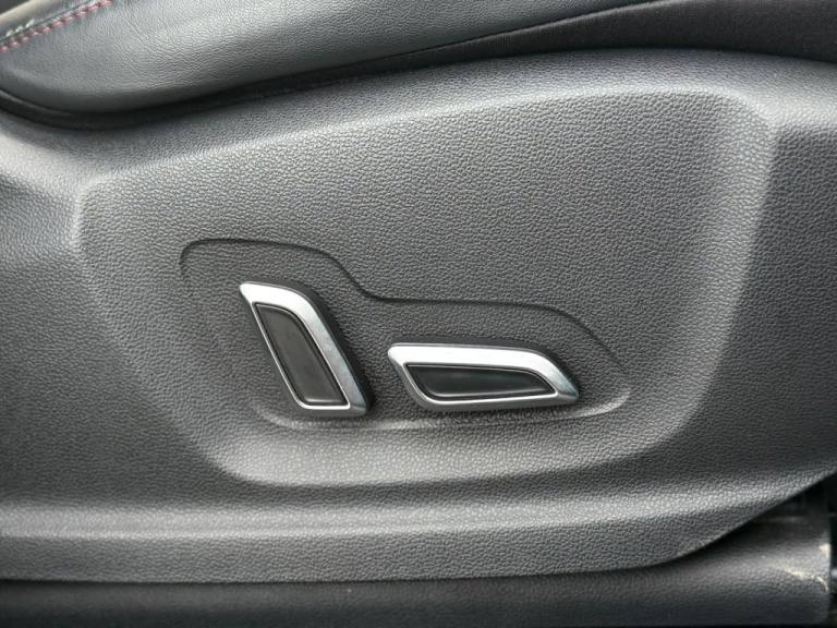 2020 MG MG HS 1.5 T-GDI Exclusive SUV 5dr Petrol Manual Euro 6 (s/s) (162 ps) ESTATE Petrol Manual