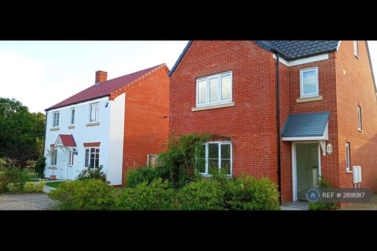 4 bedroom house in Coachmaker Way, Hethersett, Norwich, NR9 (4 bed) (#2818917)