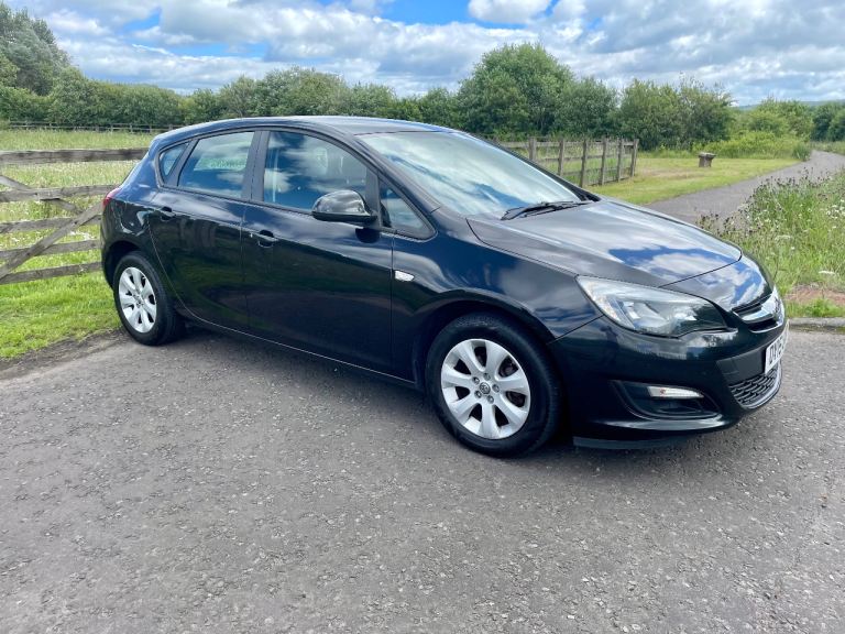 Vauxhall, ASTRA, Hatchback, 2015, Manual, 1598 (cc), 5 doors