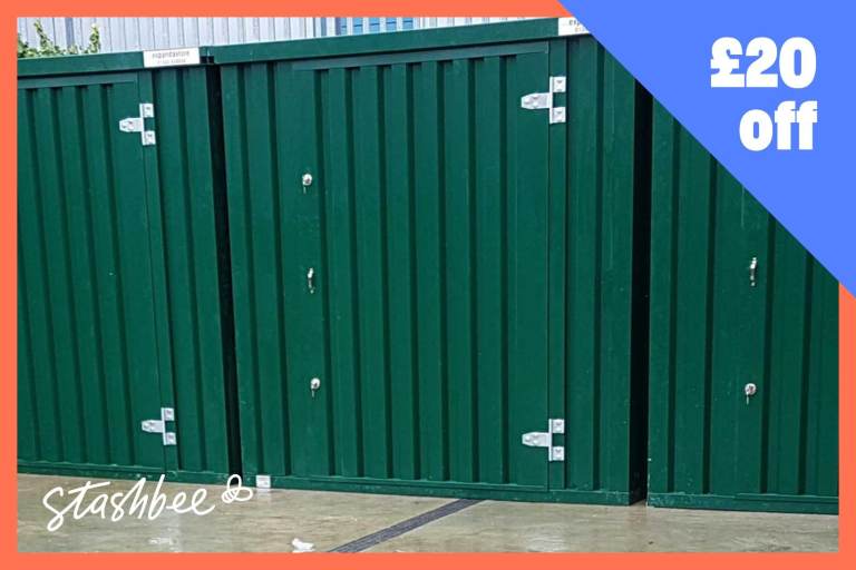 Shipping Container to rent in London (CR4) | Stashbee