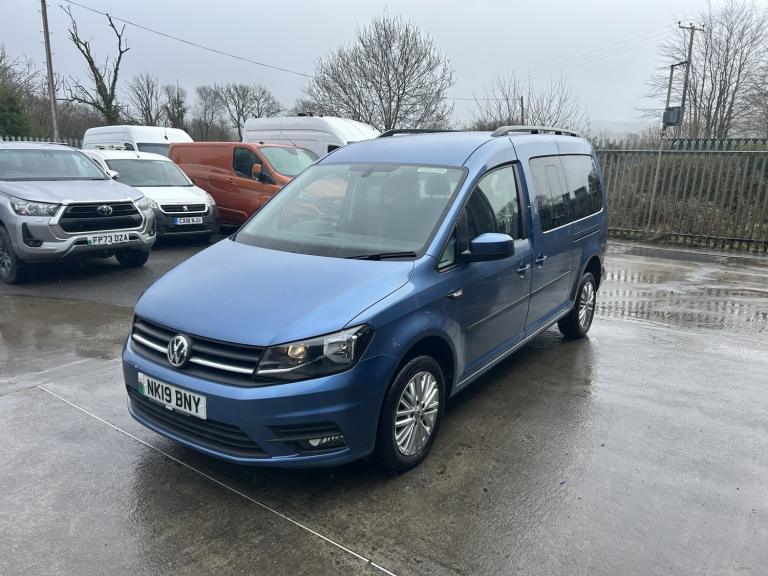 VOLKSWAGEN CADDY MAXI 2.0 TDi C20 Maxi Wheelchair Access 5 Seat Crew No Vat Blue