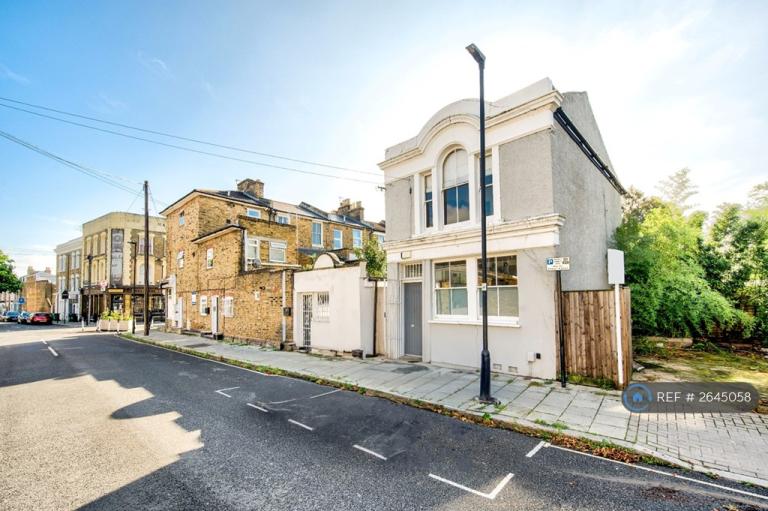 2 bedroom house in Combermere Road, London, SW9 (2 bed) (#2645058)