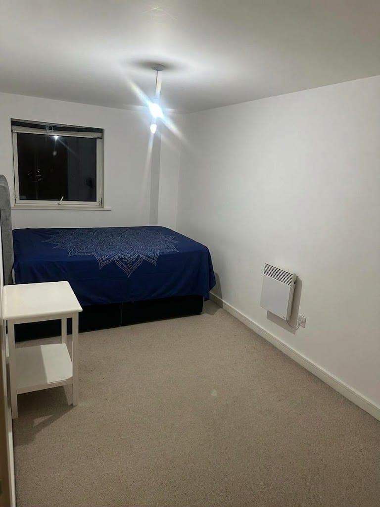 Bolton Town Centre BL1 – Large En-Suite Room Near Stations & Queen's Park
