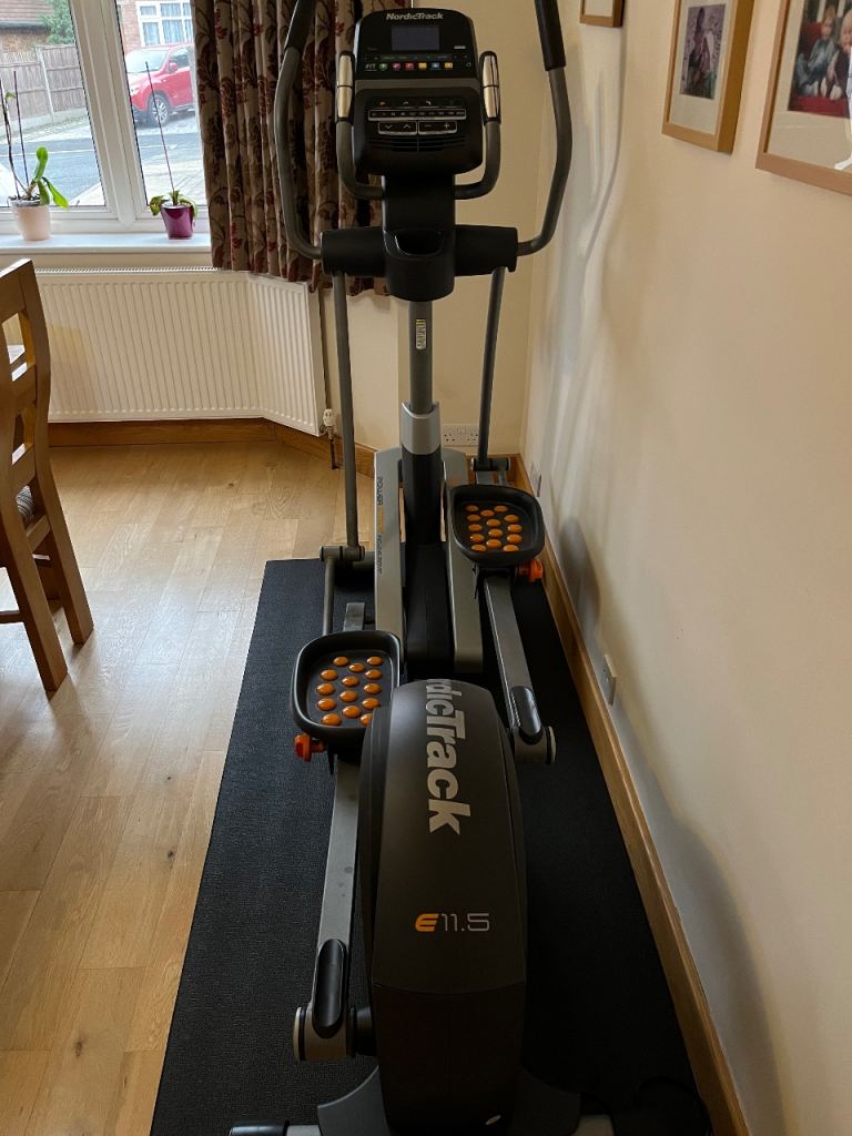 Nordic Track E11.5 cross trainer 