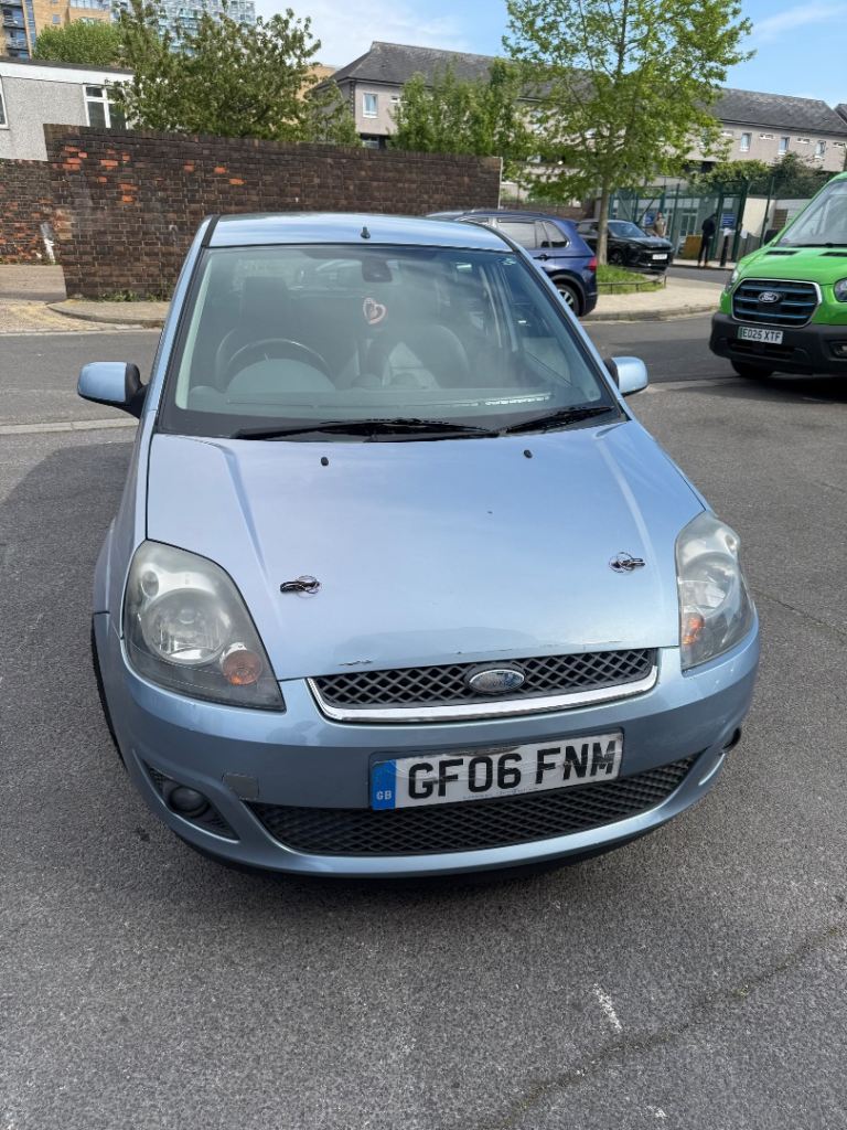 Ford fiesta ghia automatic 2006