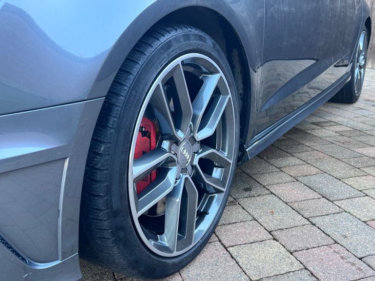 Audi s3 s Tronic - Audi service history + 2 keys