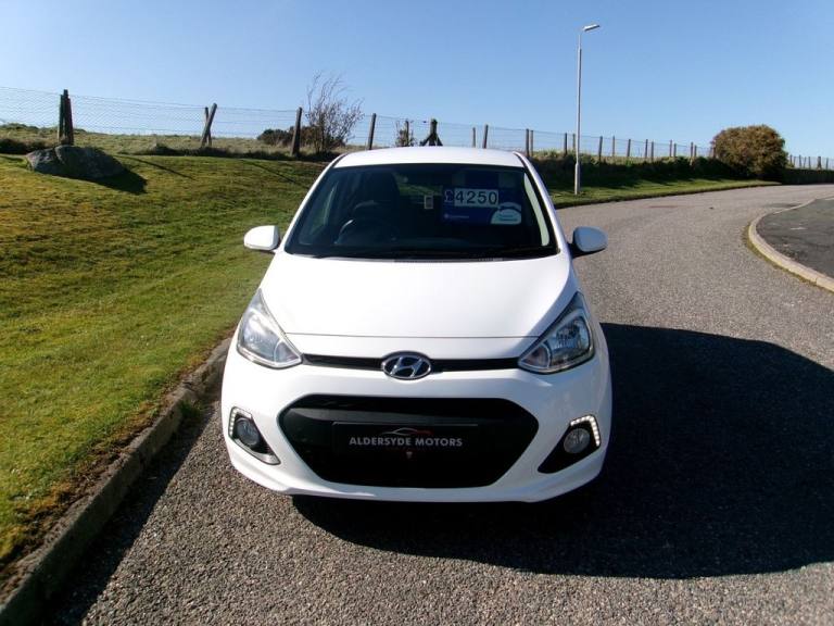 2014 Hyundai i10 1.0 Premium 5dr HATCHBACK PETROL Manual