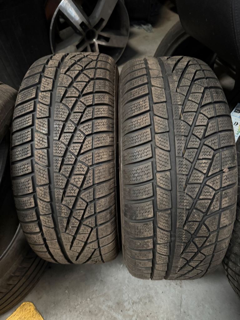 Pirelli Winter tyres 225 55 16 7mm tread 