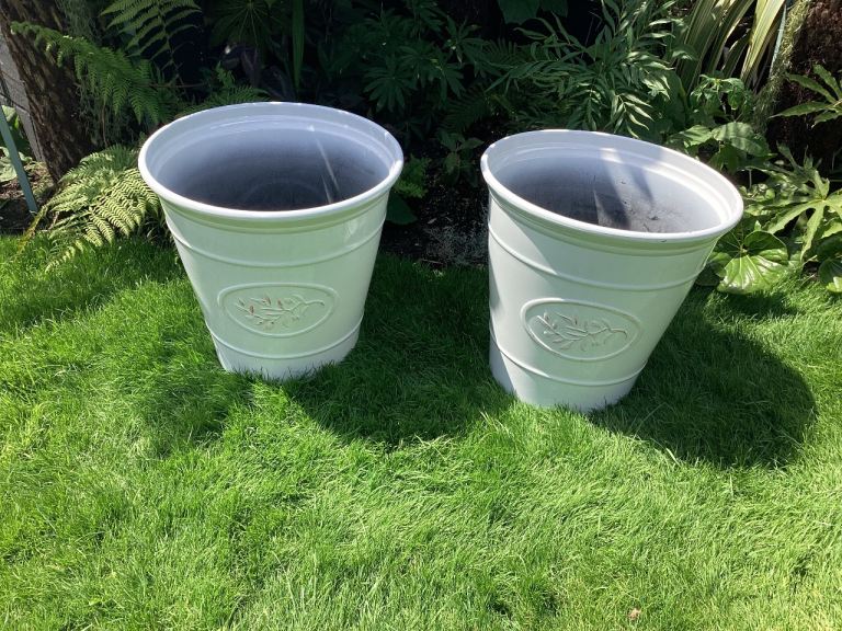 Extra large plant pots 55cm Brand new