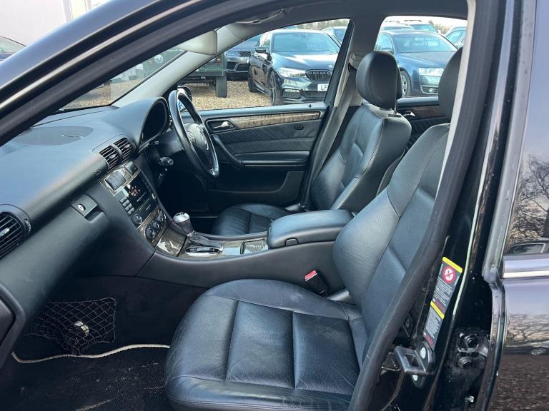 2006 Mercedes-Benz C Class 2.5 C230 Avantgarde SE 7G-Tronic 4dr SALOON Petrol Automatic