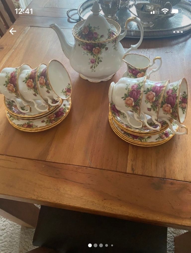 Royal Albert country rose tea set