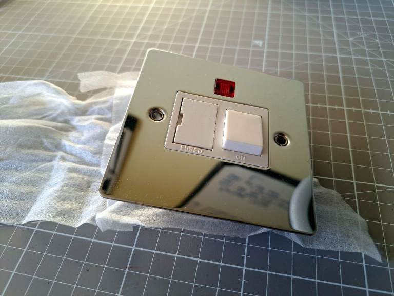 New: Polished Chrome Flat-Plate Switched Fused Connection Unit