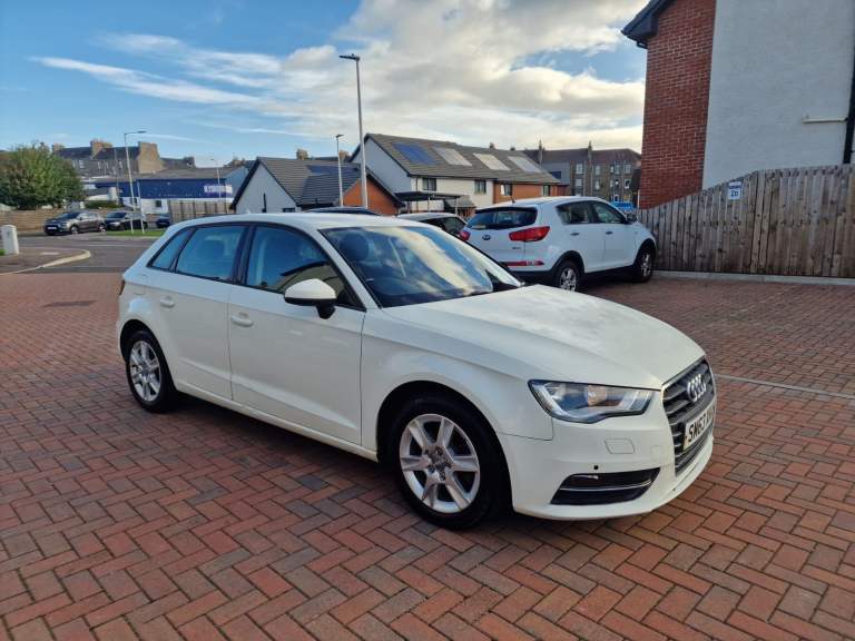 Audi, A3, Hatchback, 2013, Manual, 1598 (cc), 5 doors