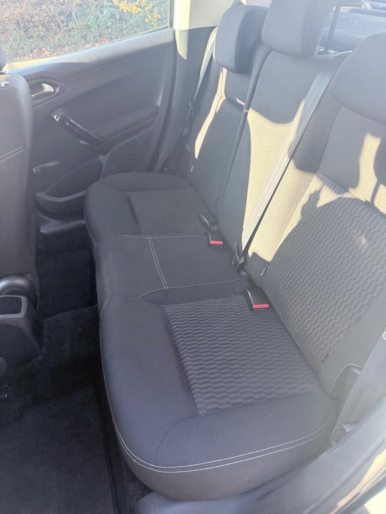 2015 Peugeot 208 1.0 PureTech Active 5dr HATCHBACK Petrol Manual