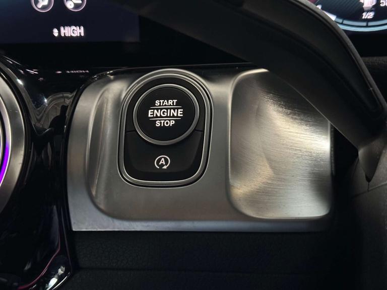 2021 Mercedes-Benz GLB 2.0 GLB 220 AMG Line Premium+ D 4Matic Auto 4WD 5dr SUV Diesel Automatic