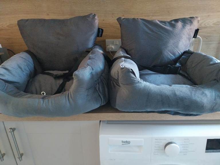 2 Dog car seats 