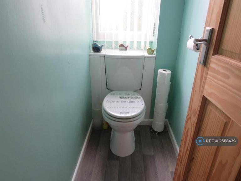 3 bedroom house in Deptford Crescent, Doncaster, NG6 (3 bed) (#2668439)