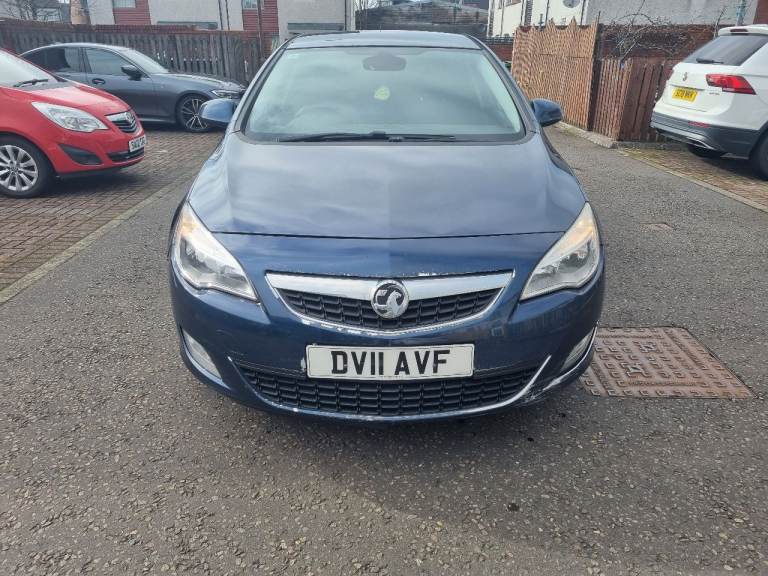Vauxhall Astra 2 L diesel manual