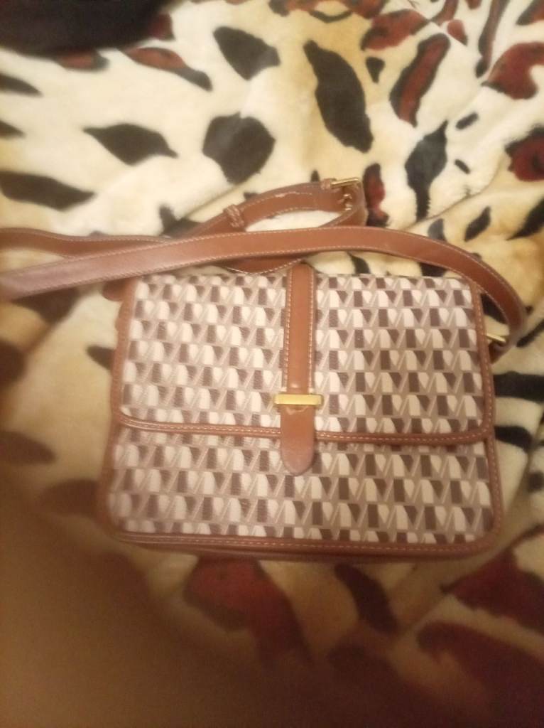 Stylish Patterned Crossbody Bag – Good Condition
