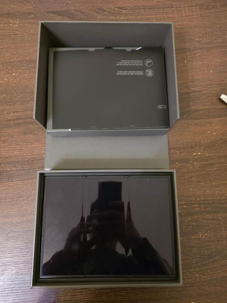 Brand NEW Samsung Galaxy Z Trifold!!!  512gb 