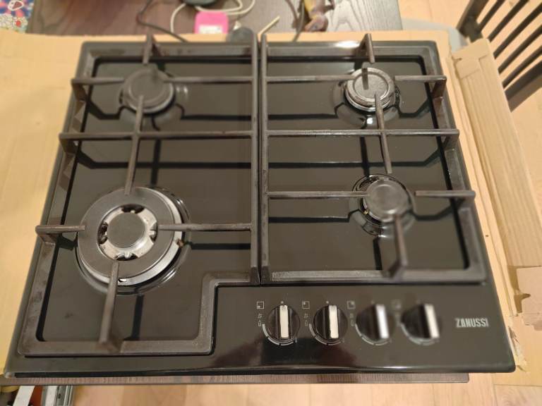 Zanussi ZGNN645K 60cm Gas Hob - Black