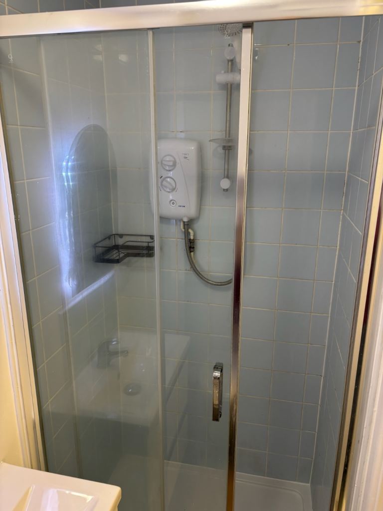 Front sea line 1 bedroom just renovated flat