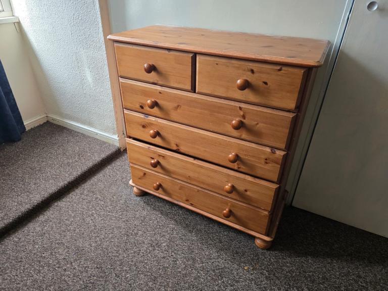 5 x Chest of Drawers 
