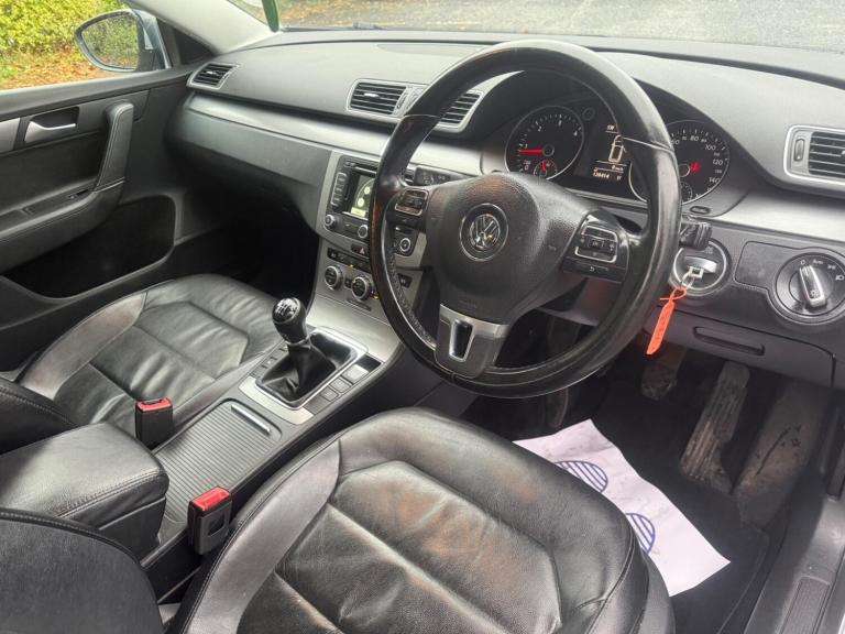 2014 Volkswagen Passat 1.6 TDI BlueMotion Tech Executive Euro 5 (s/s) 5dr ESTATE Diesel Manual