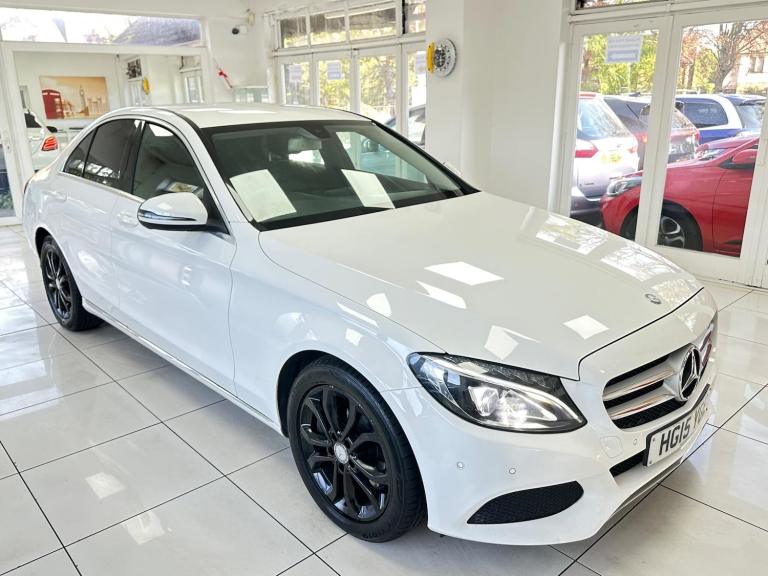 2015 Mercedes-Benz C Class C300h Sport 4dr Auto SALOON DIESEL/ELECTRIC Automatic